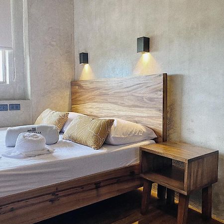 Shorebreak Hostel Сан Хуан Екстериор снимка