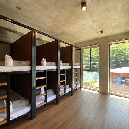 Shorebreak Hostel Сан Хуан Екстериор снимка