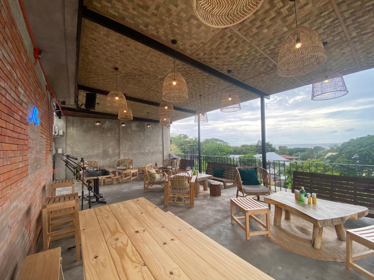 Shorebreak Hostel Сан Хуан Екстериор снимка