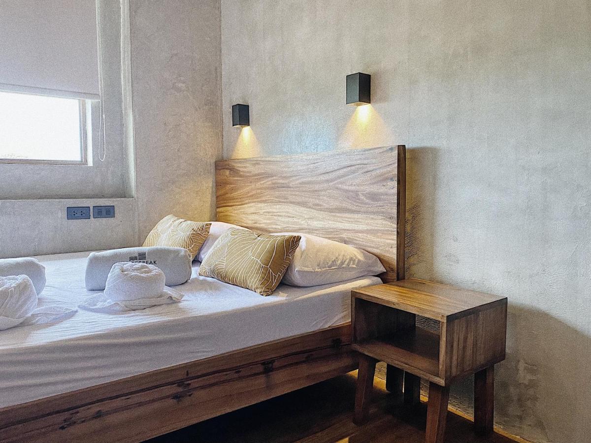 Shorebreak Hostel Сан Хуан Екстериор снимка