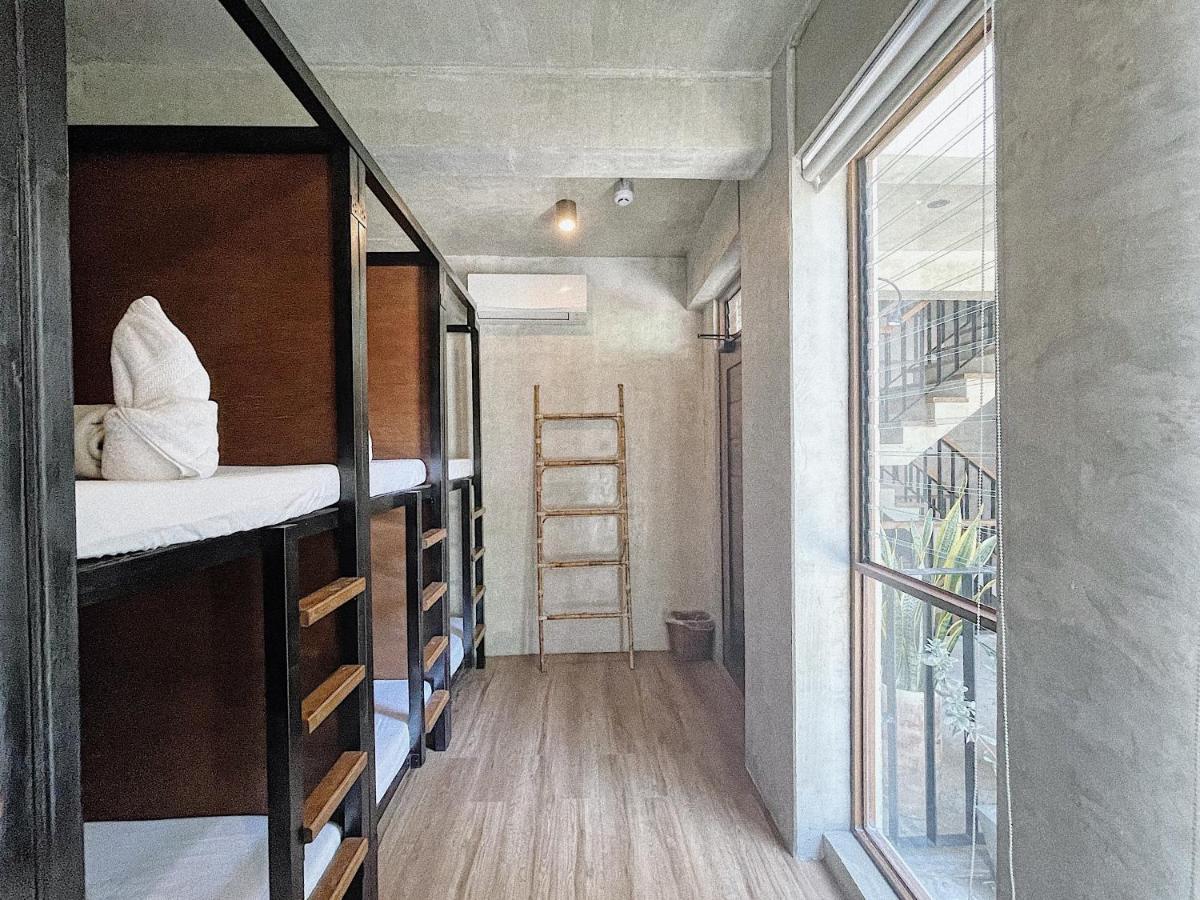 Shorebreak Hostel Сан Хуан Екстериор снимка