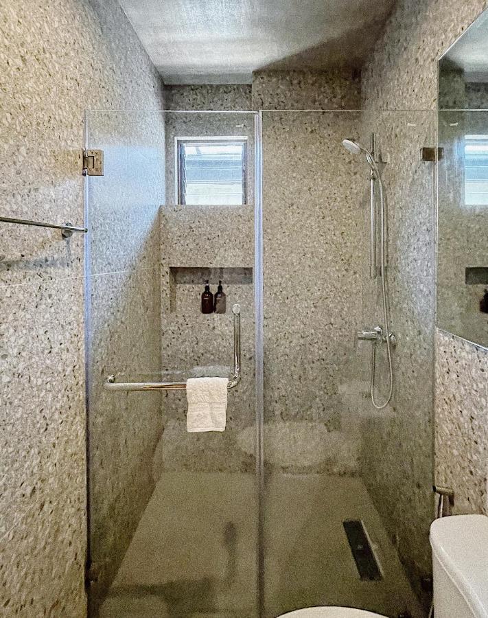 Shorebreak Hostel Сан Хуан Екстериор снимка